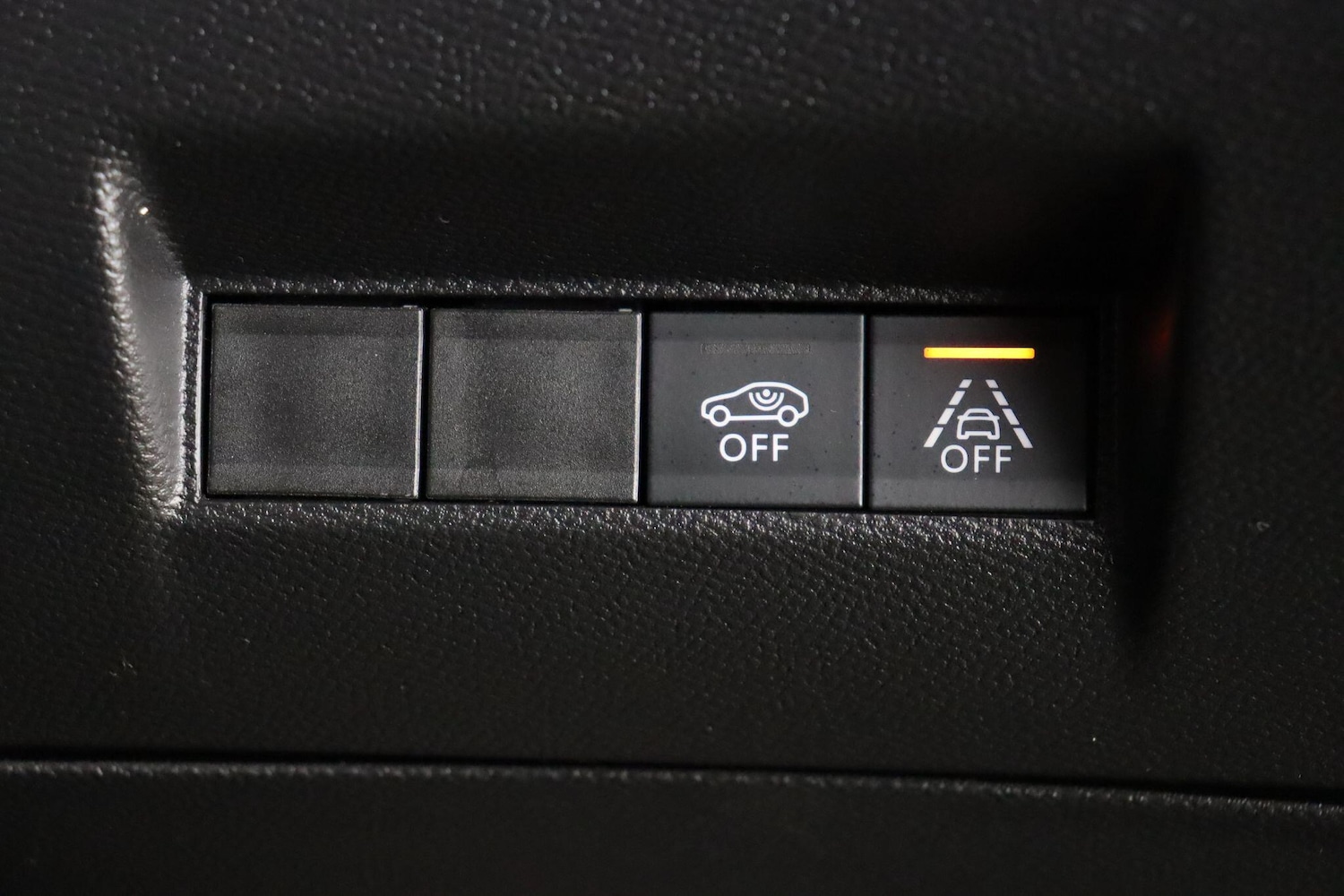 Used Peugeot 2008 2023 for sale - 78184213: Photo 18