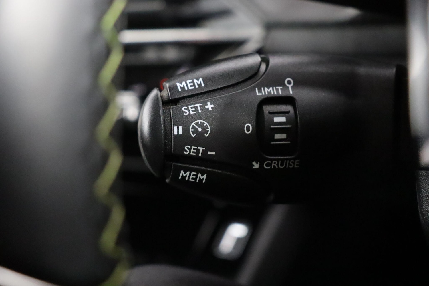 Used Peugeot 2008 2023 for sale - 78184213: Photo 19