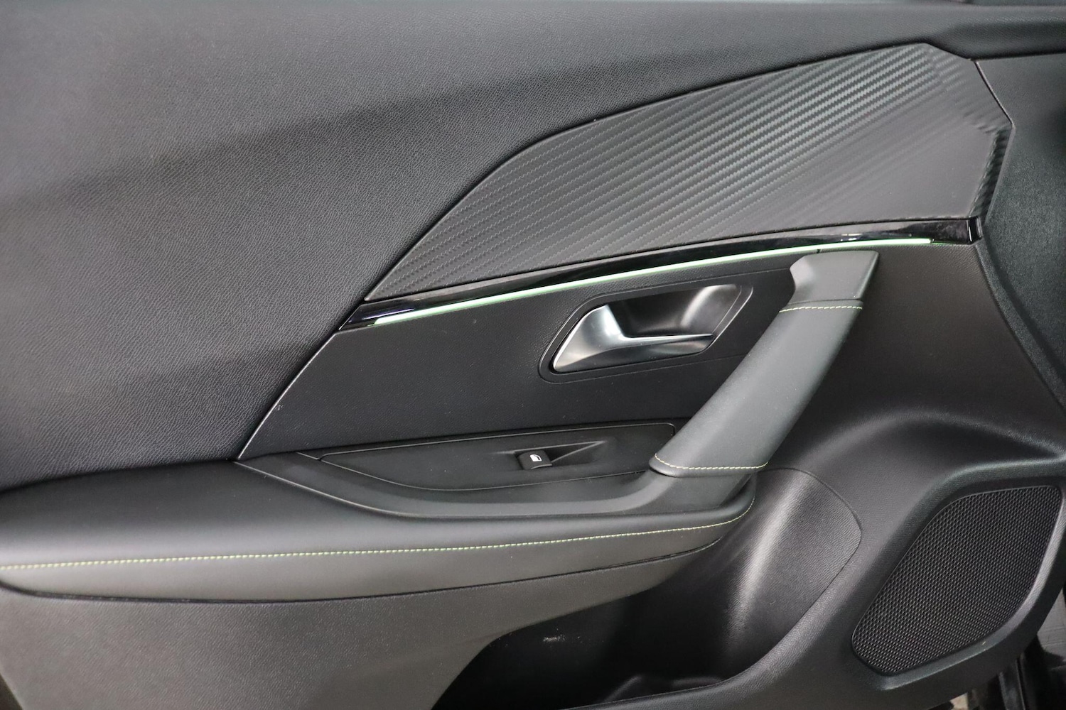 Used Peugeot 2008 2023 for sale - 78184213: Photo 24