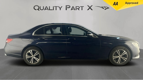 Used Mercedes-Benz E-Class 2020 for sale - 76136193: Photo 2