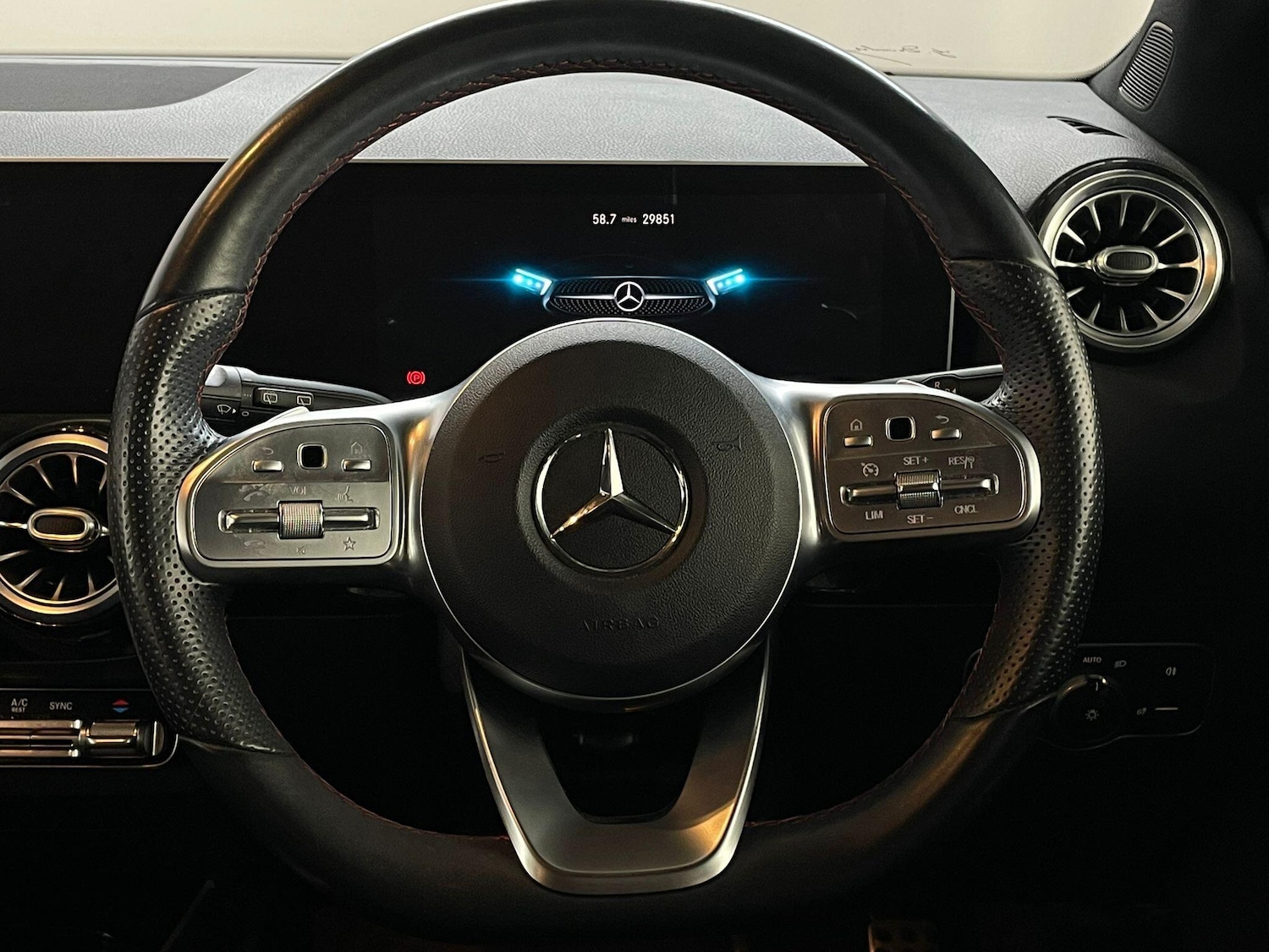 Used Mercedes-Benz B Class 2019 for sale - 76151205: Photo 9