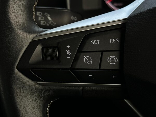 Used SEAT Leon 2023 for sale - 75623732: Photo 26