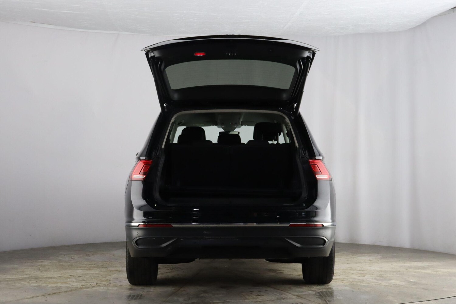 Used Volkswagen Tiguan Allspace 2023 for sale - 77131029: Photo 30