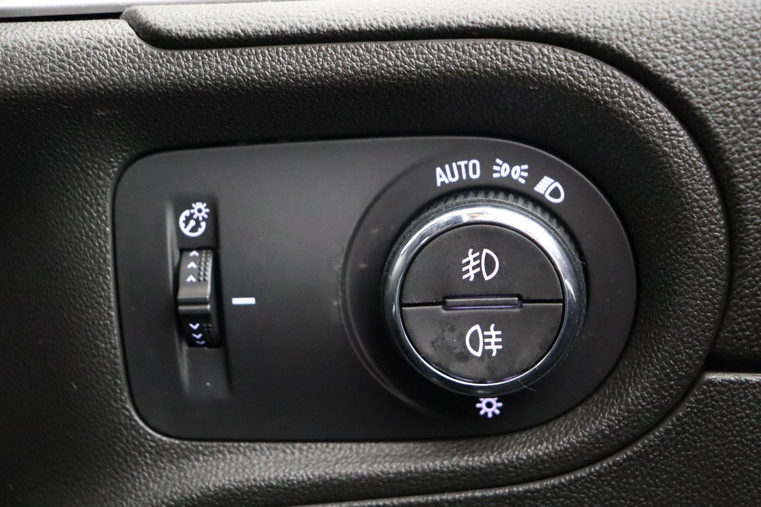 Used Vauxhall Grandland 2023 for sale - 77854044: Photo 18