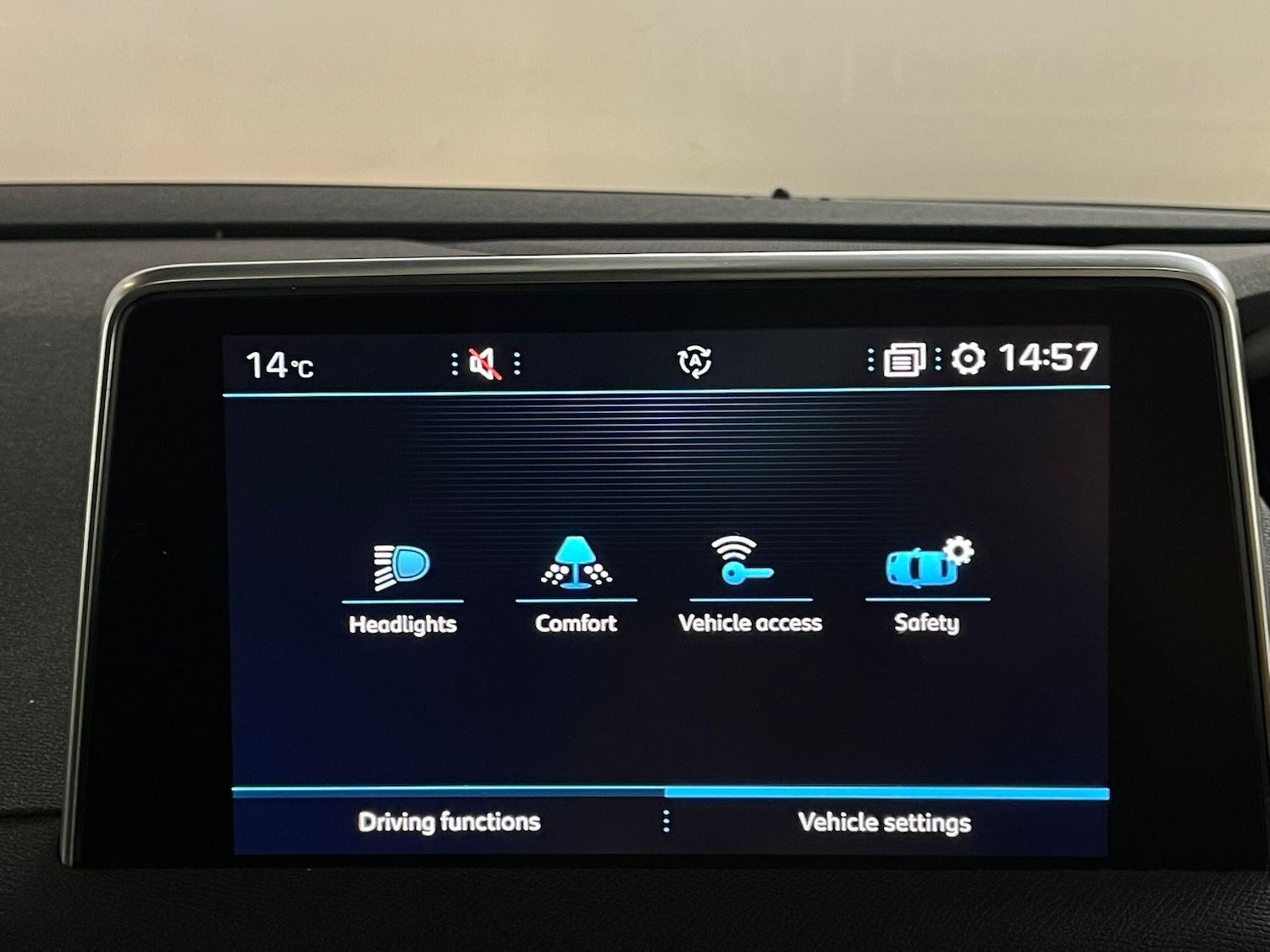 Used Peugeot 5008 2018 for sale - 77021248: Photo 41