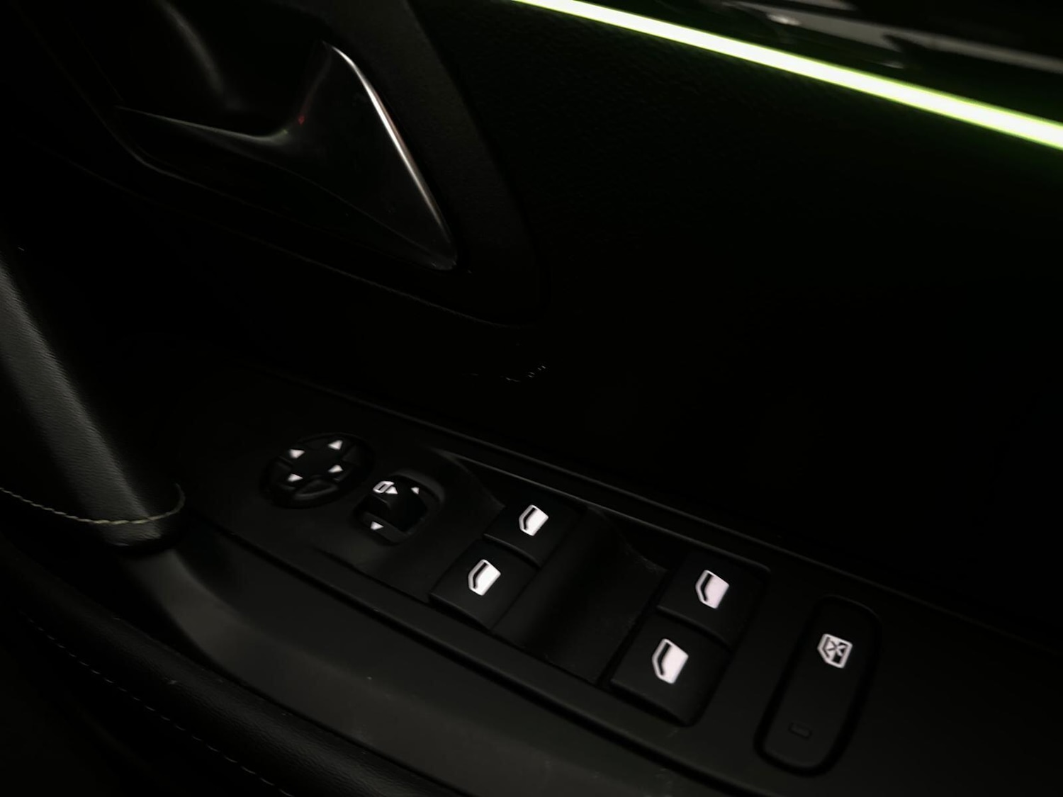 Used Peugeot E-208 2021 for sale - 76432667: Photo 22