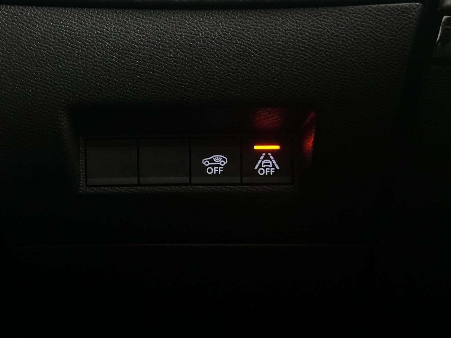 Used Peugeot E-208 2021 for sale - 76432667: Photo 24