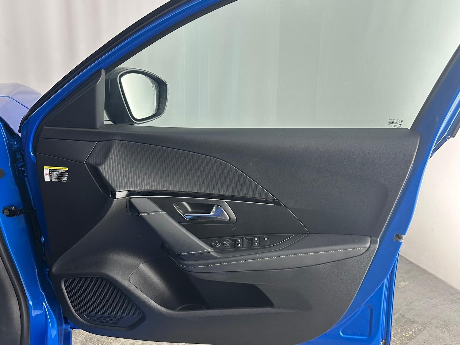 Used Peugeot E-208 2021 for sale - 76432667: Photo 28