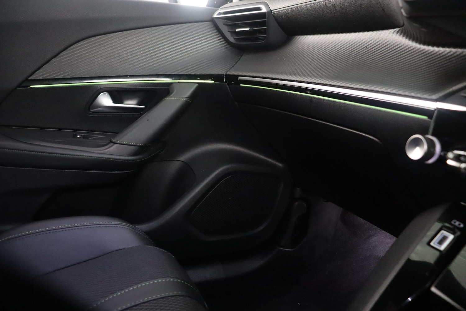 Used Peugeot 2008 2024 for sale - 76823748: Photo 19