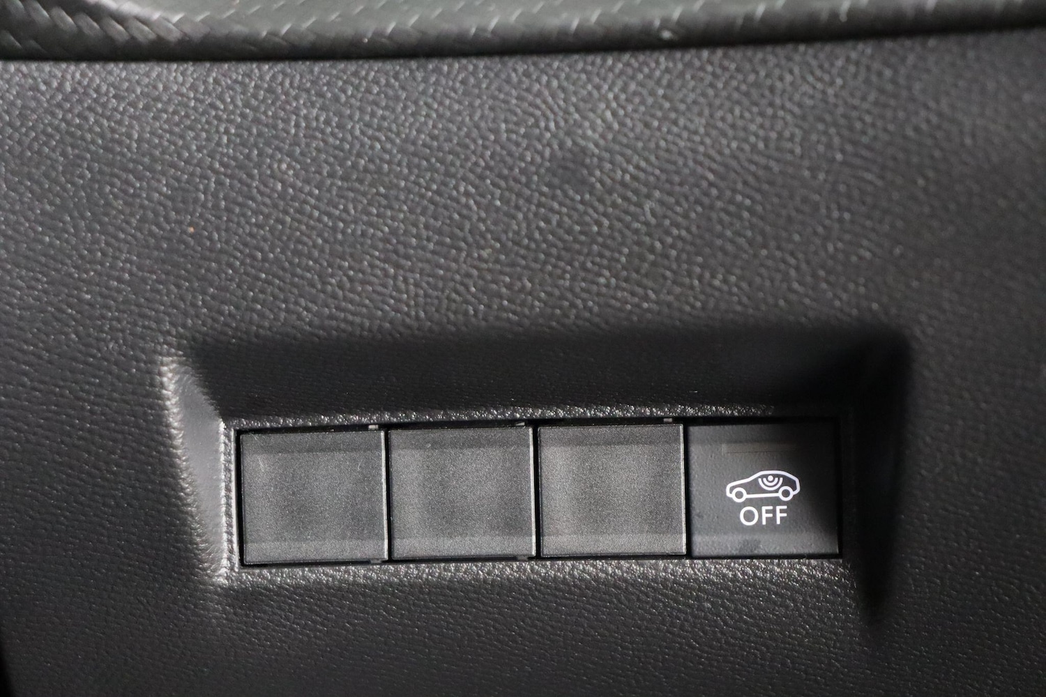 Used Peugeot 2008 2024 for sale - 76823748: Photo 21