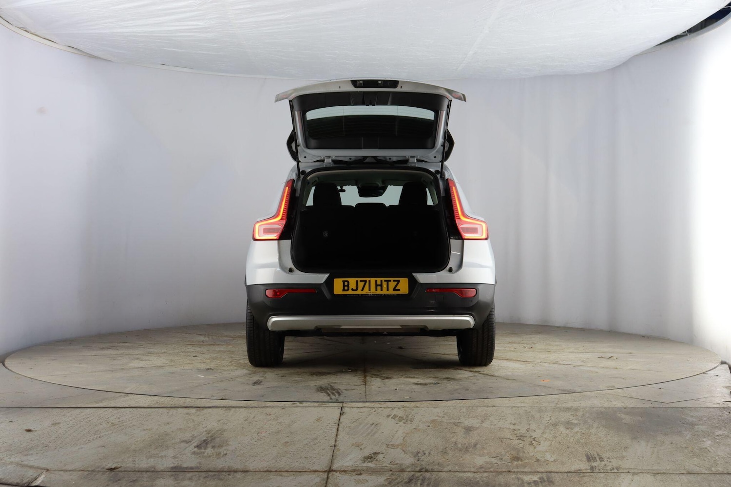 Used Volvo XC40 2021 for sale - 77359235: Photo 28