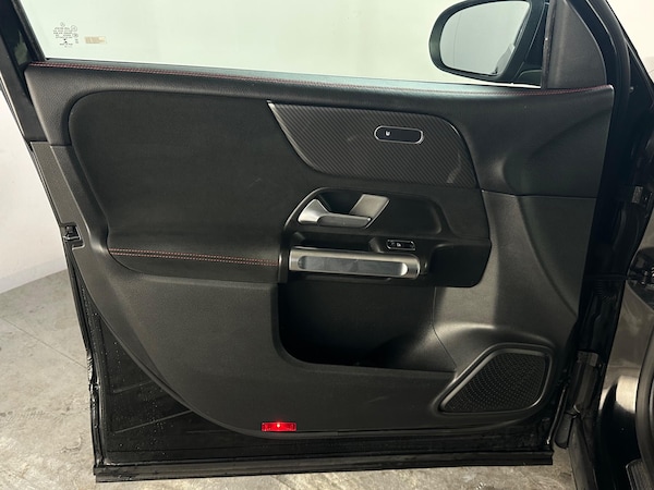 Used Mercedes-Benz GLB 2021 for sale - 75769884: Photo 32