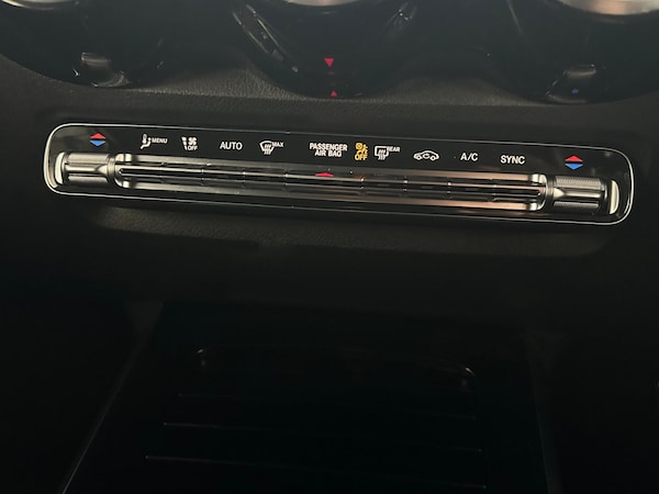 Used Mercedes-Benz GLB 2021 for sale - 75769884: Photo 41