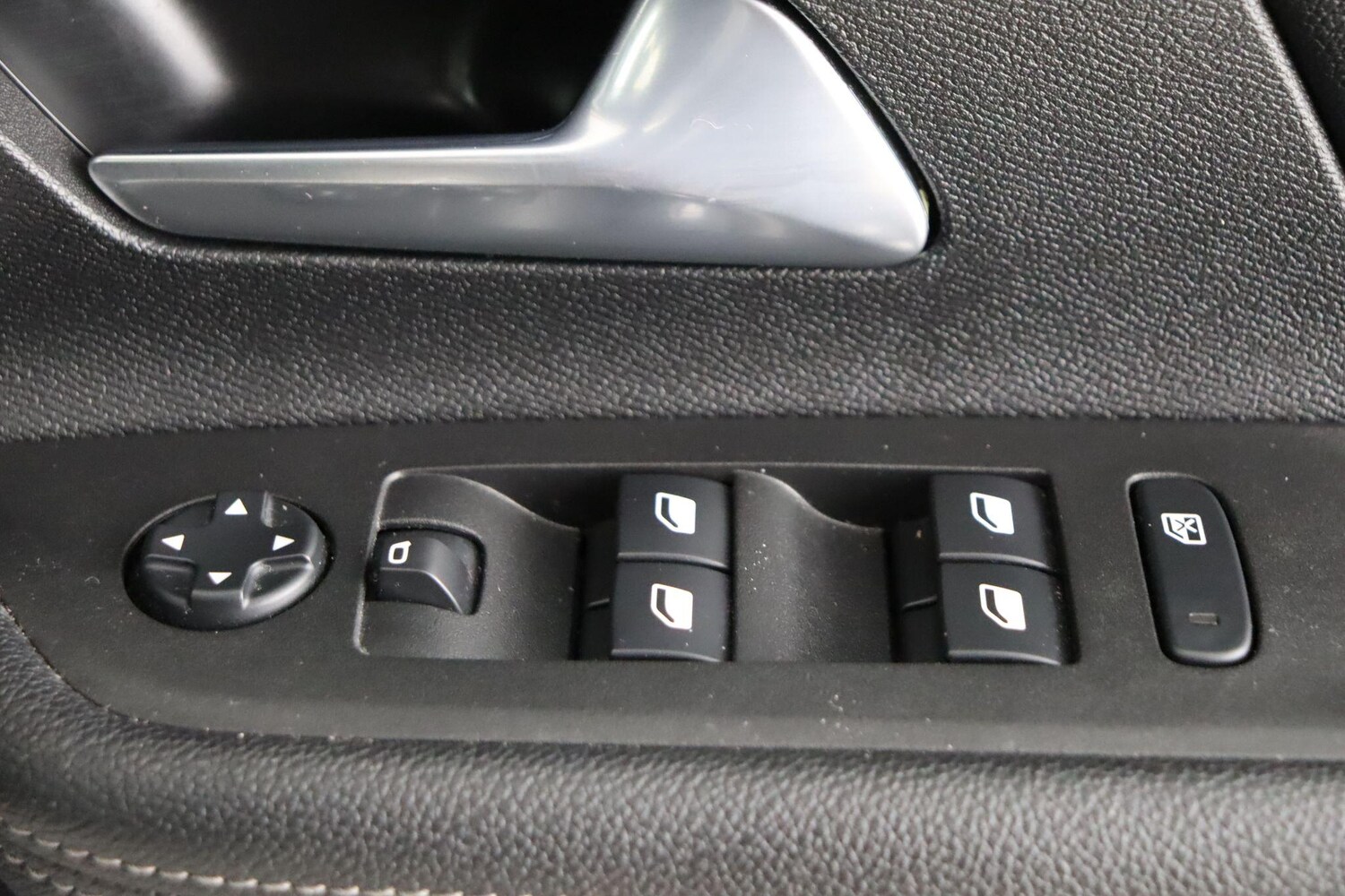 Used Vauxhall Mokka Electric 2024 for sale - 77574687: Photo 17