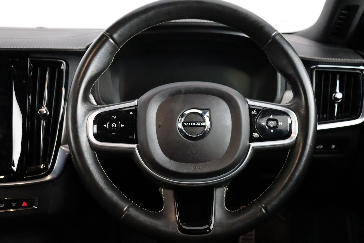 Used Volvo V90 2021 for sale - 77484616: Photo 9