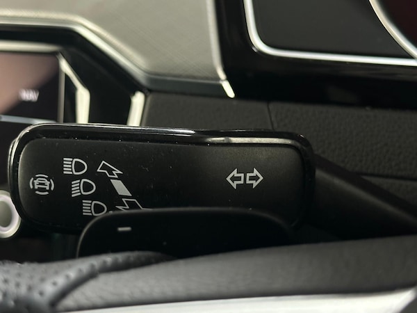 Used Volkswagen Passat for sale - 76270729: Photo 25