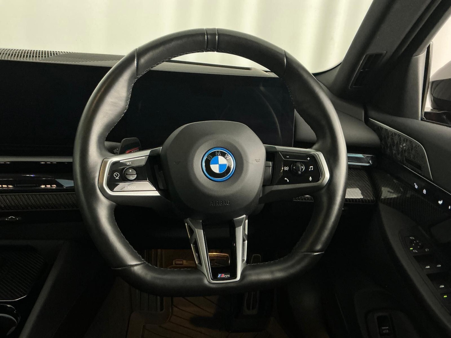 Used BMW i5 2023 for sale - 76728744: Photo 8