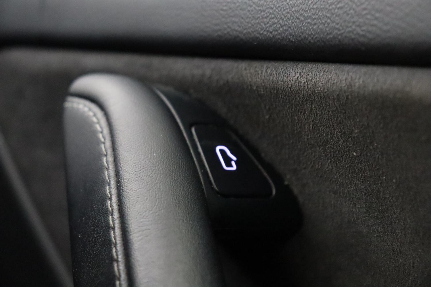 Used Tesla Model 3 2020 for sale - 77290483: Photo 15