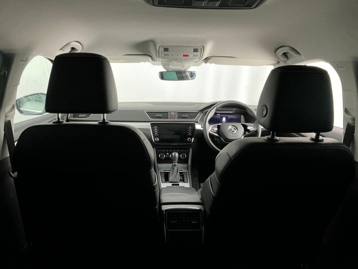 Used Skoda Superb 2022 for sale - 76689290: Photo 11