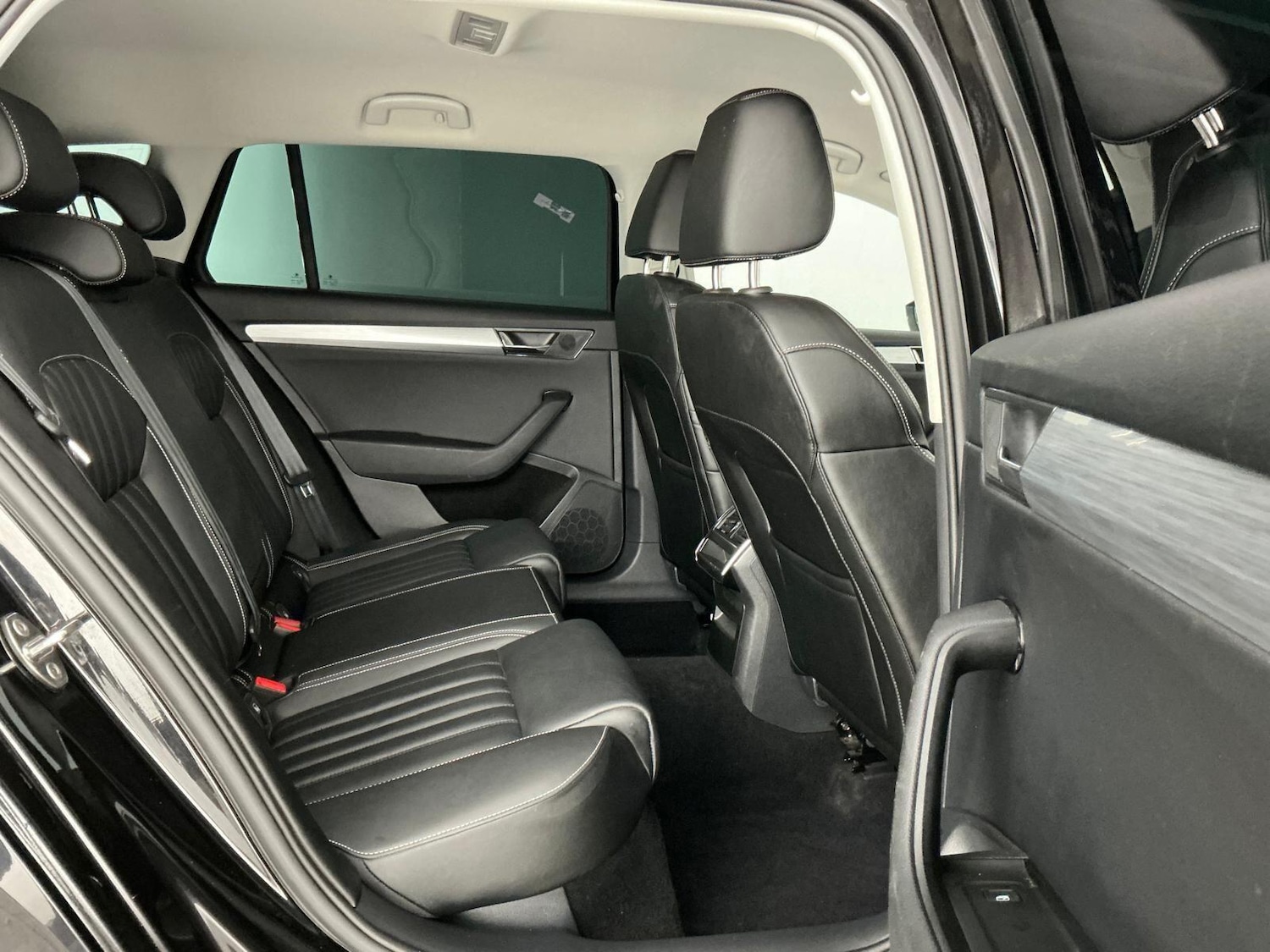 Used Skoda Superb 2022 for sale - 76689290: Photo 13