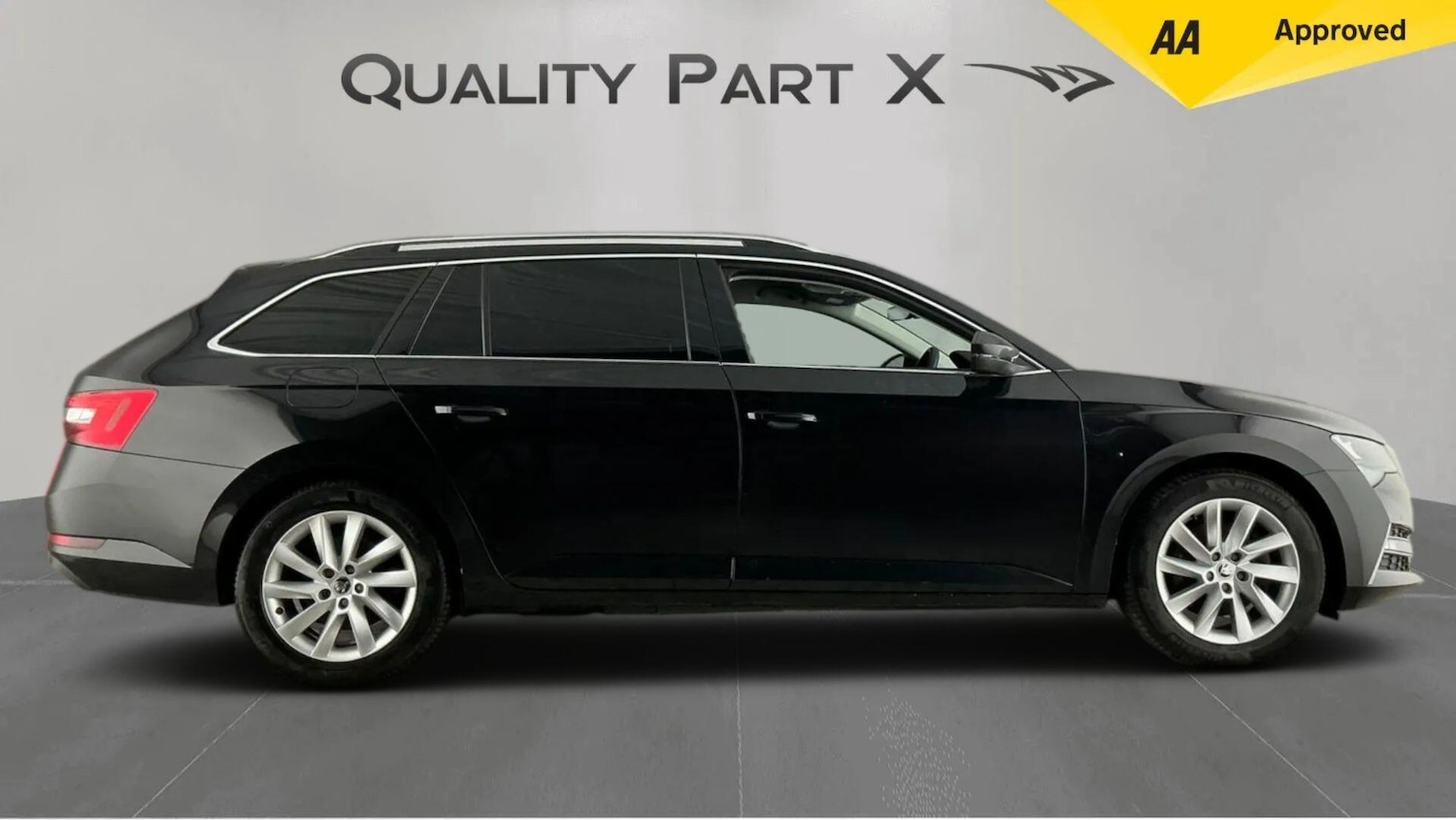 Used Skoda Superb 2022 for sale - 76689290: Photo 2