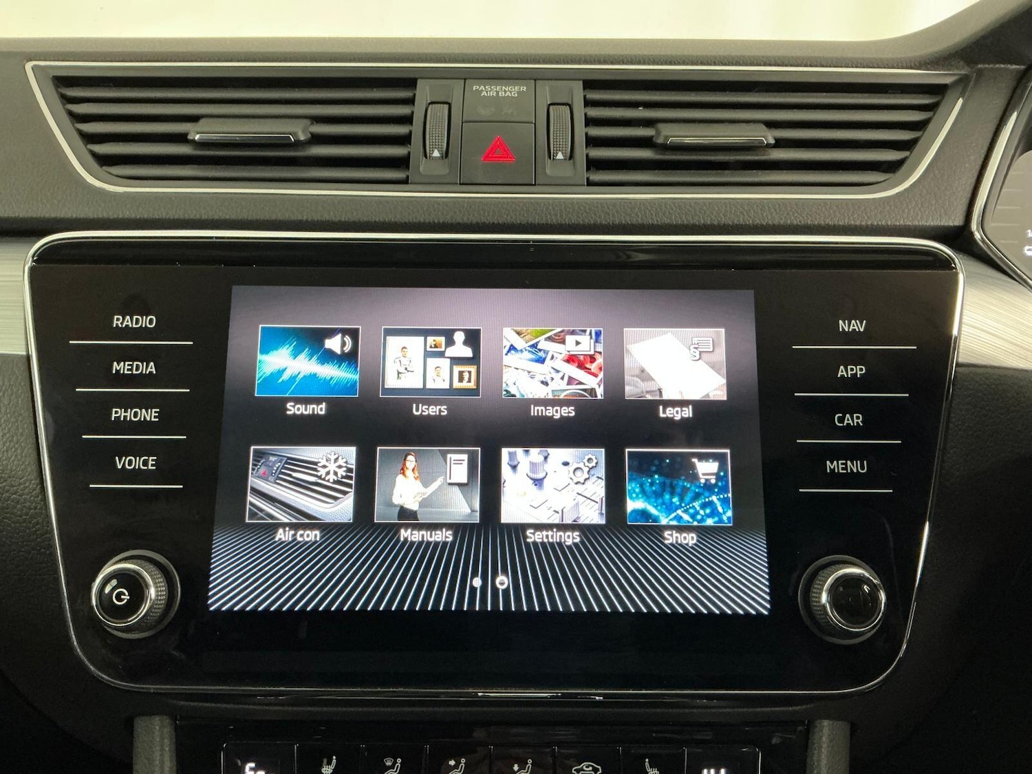 Used Skoda Superb 2022 for sale - 76689290: Photo 31