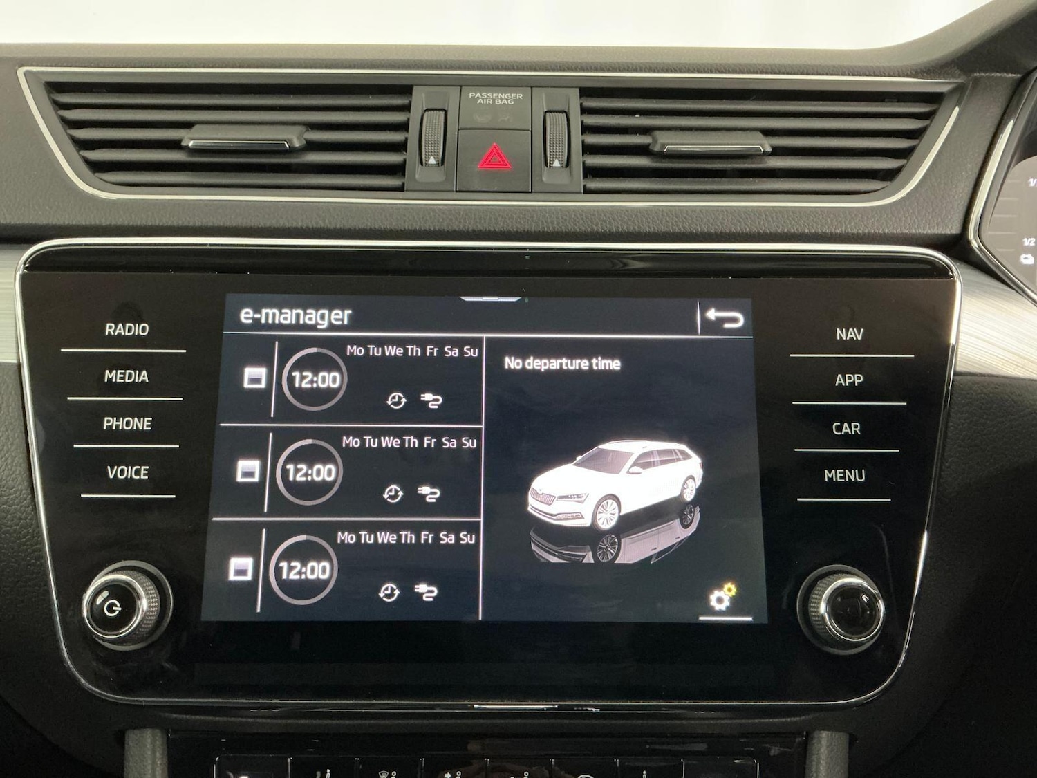 Used Skoda Superb 2022 for sale - 76689290: Photo 33