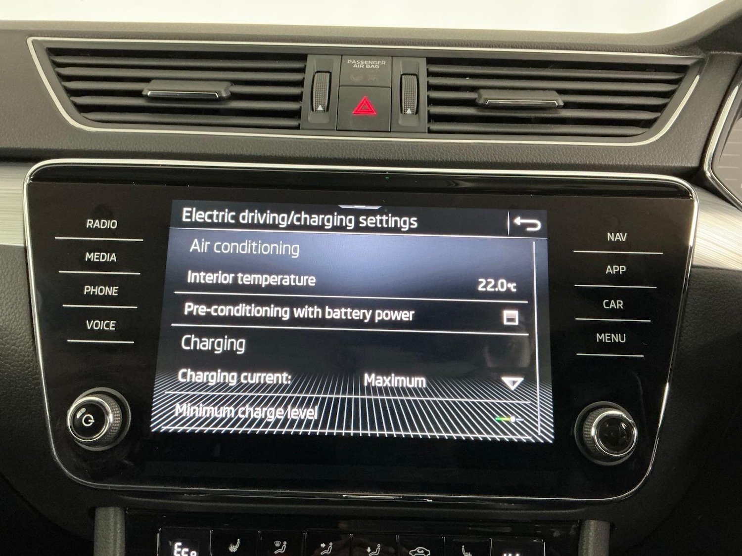 Used Skoda Superb 2022 for sale - 76689290: Photo 43