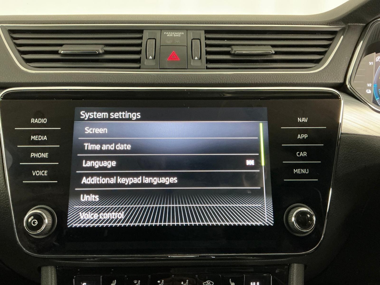 Used Skoda Superb 2022 for sale - 76689290: Photo 56