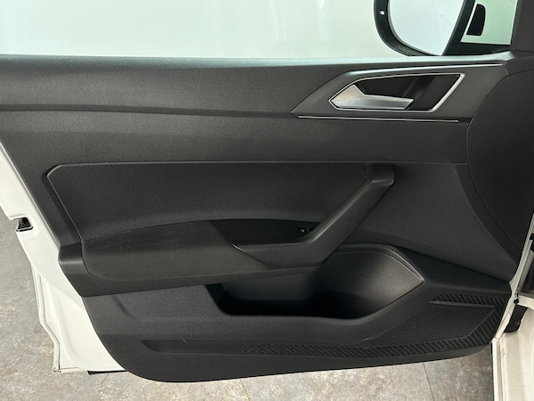 Used Volkswagen Taigo 2022 for sale - 75646176: Photo 32
