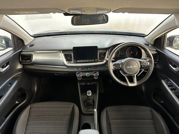 Used Kia Stonic 2024 for sale - 75103735: Photo 11