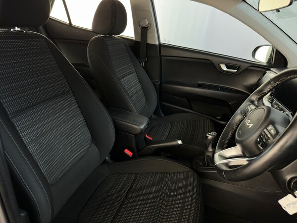 Used Kia Stonic 2024 for sale - 75103735: Photo 14