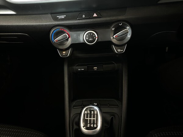 Used Kia Stonic 2024 for sale - 75103735: Photo 22