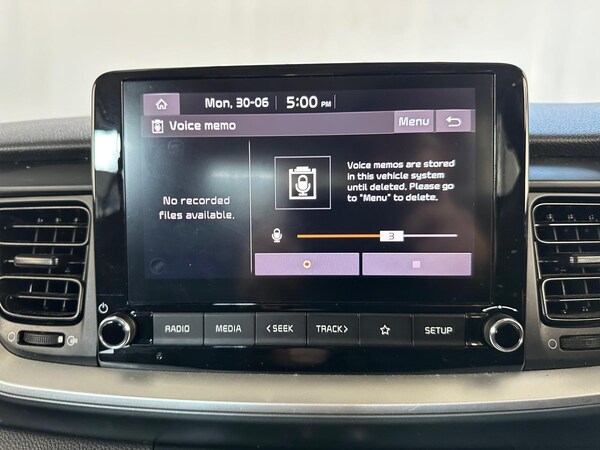 Used Kia Stonic 2024 for sale - 75103735: Photo 40