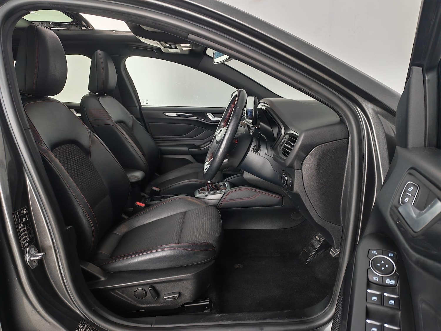 Used Ford Focus 2020 for sale - 76408726: Photo 11