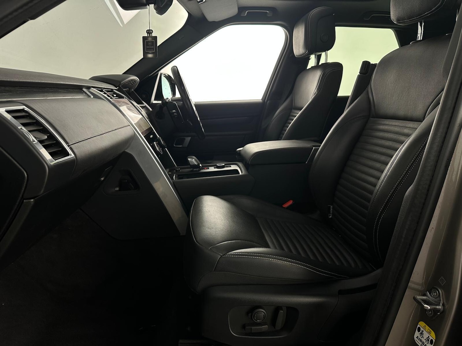 Used Land Rover Discovery 2021 for sale - 76484537: Photo 12