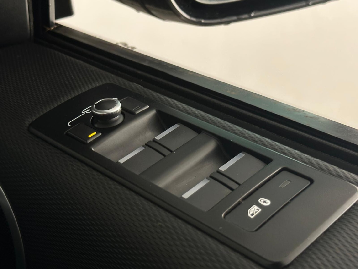 Used Land Rover Discovery 2021 for sale - 76484537: Photo 22