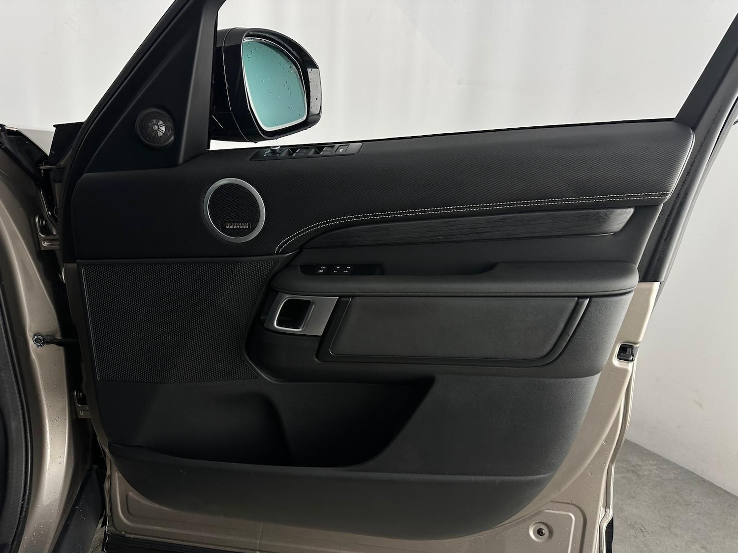 Used Land Rover Discovery 2021 for sale - 76484537: Photo 29