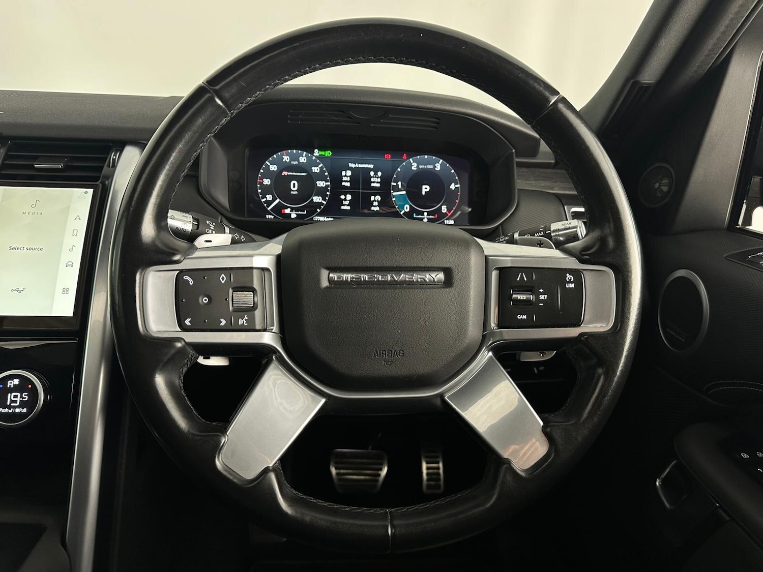 Used Land Rover Discovery 2021 for sale - 76484537: Photo 9