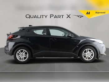 Used Toyota C-HR 2023 for sale - 78791556: Photo