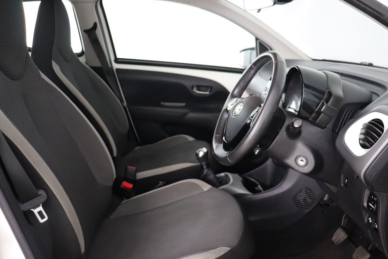 Used Toyota AYGO 2021 for sale - 77573930: Photo 13