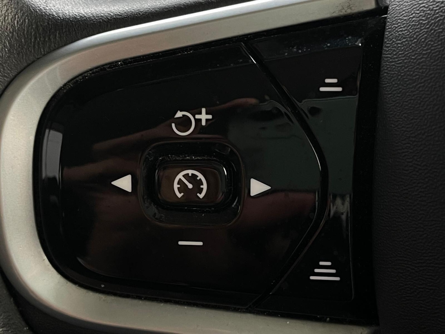 Used Volvo XC90 2021 for sale - 76084587: Photo 27