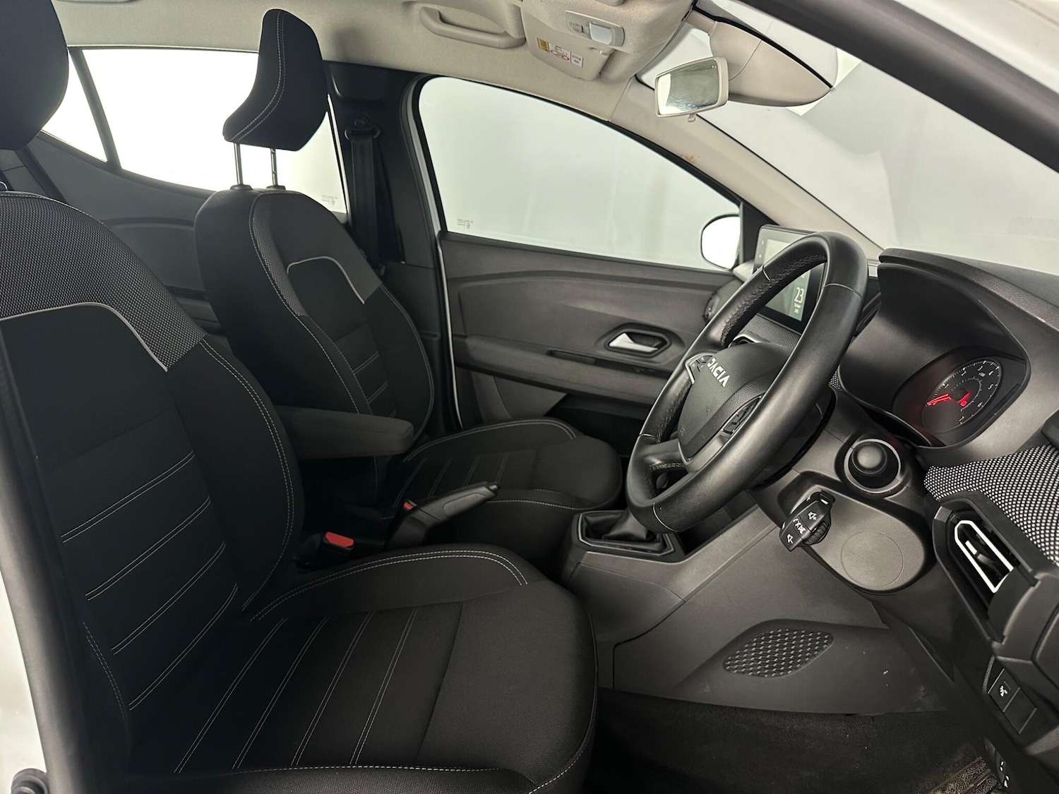 Used Dacia Sandero 2023 for sale - 76381117: Photo 11