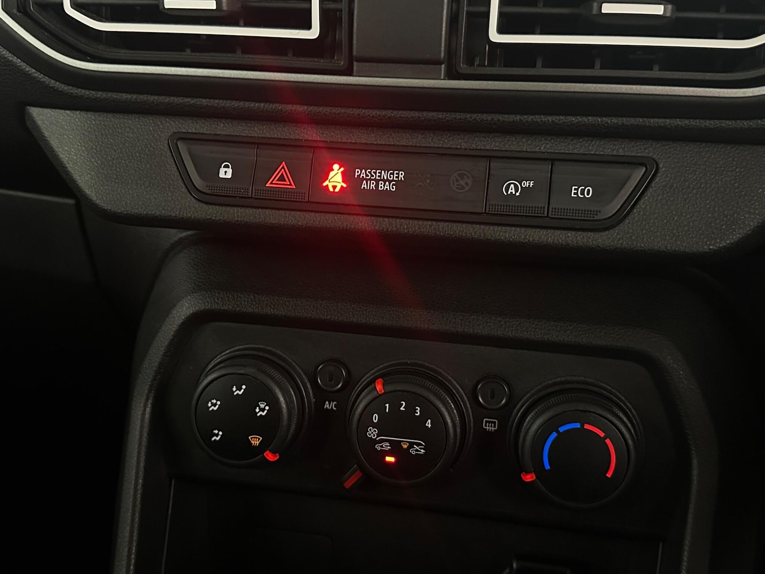 Used Dacia Sandero 2023 for sale - 76381117: Photo 18