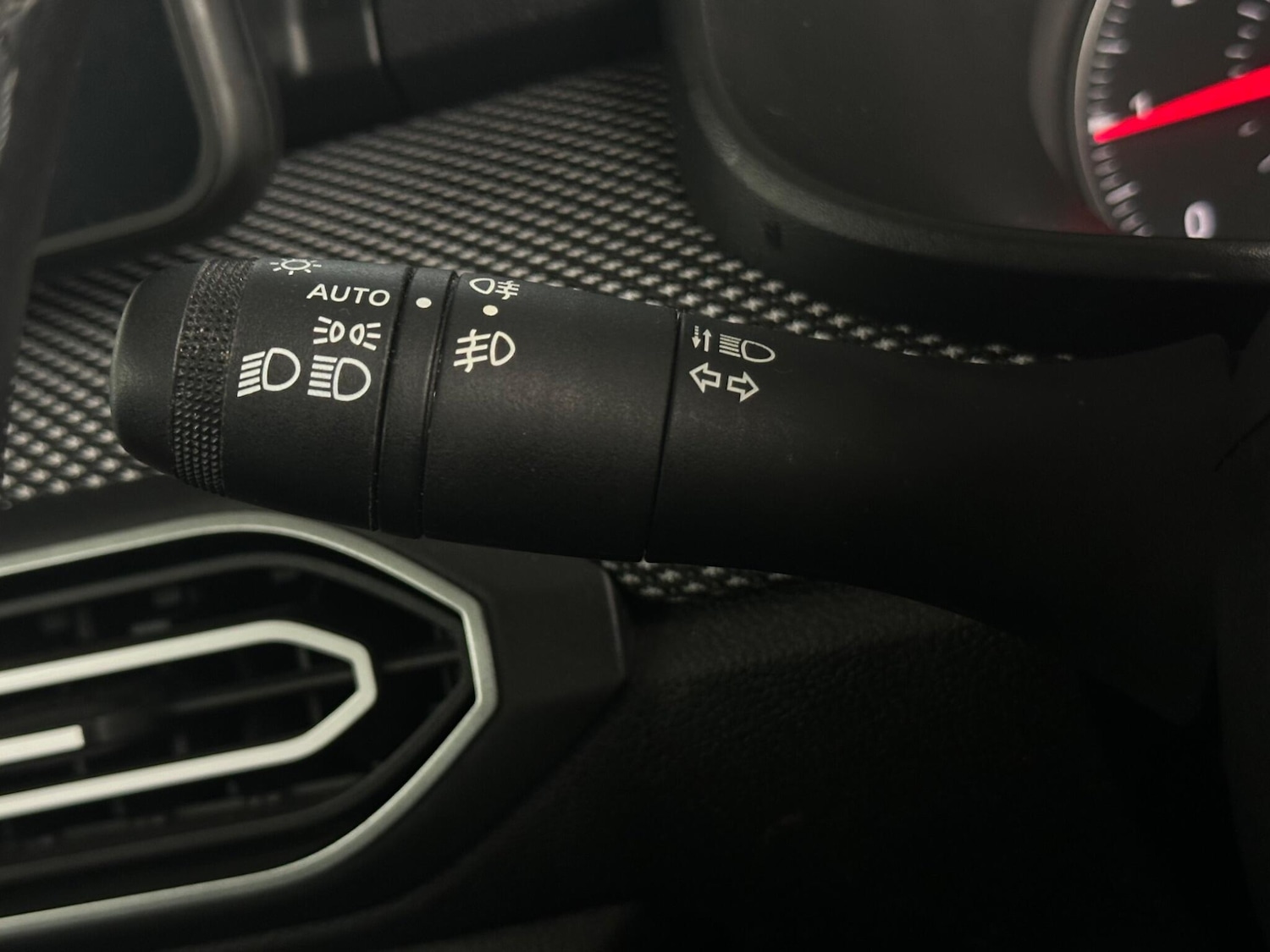 Used Dacia Sandero 2023 for sale - 76381117: Photo 19