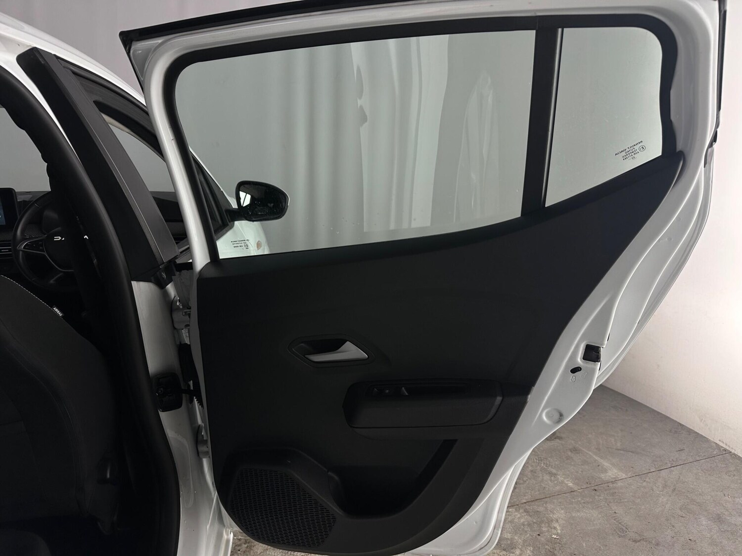 Used Dacia Sandero 2023 for sale - 76381117: Photo 24