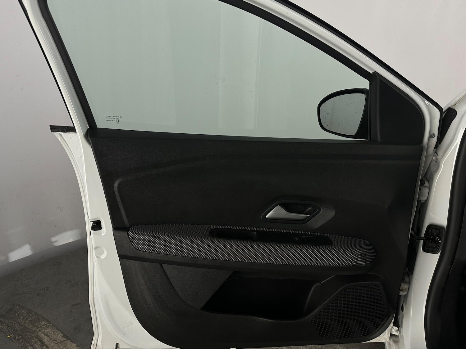 Used Dacia Sandero 2023 for sale - 76381117: Photo 25