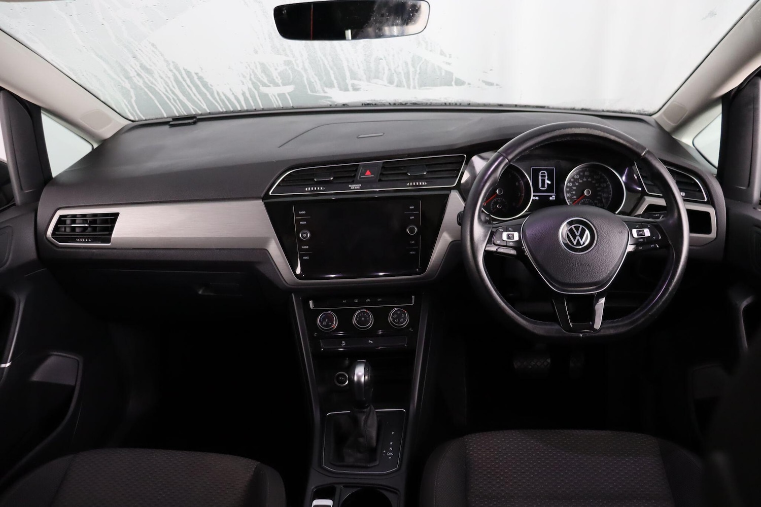 Used Volkswagen Touran 2020 for sale - 76912967: Photo 10