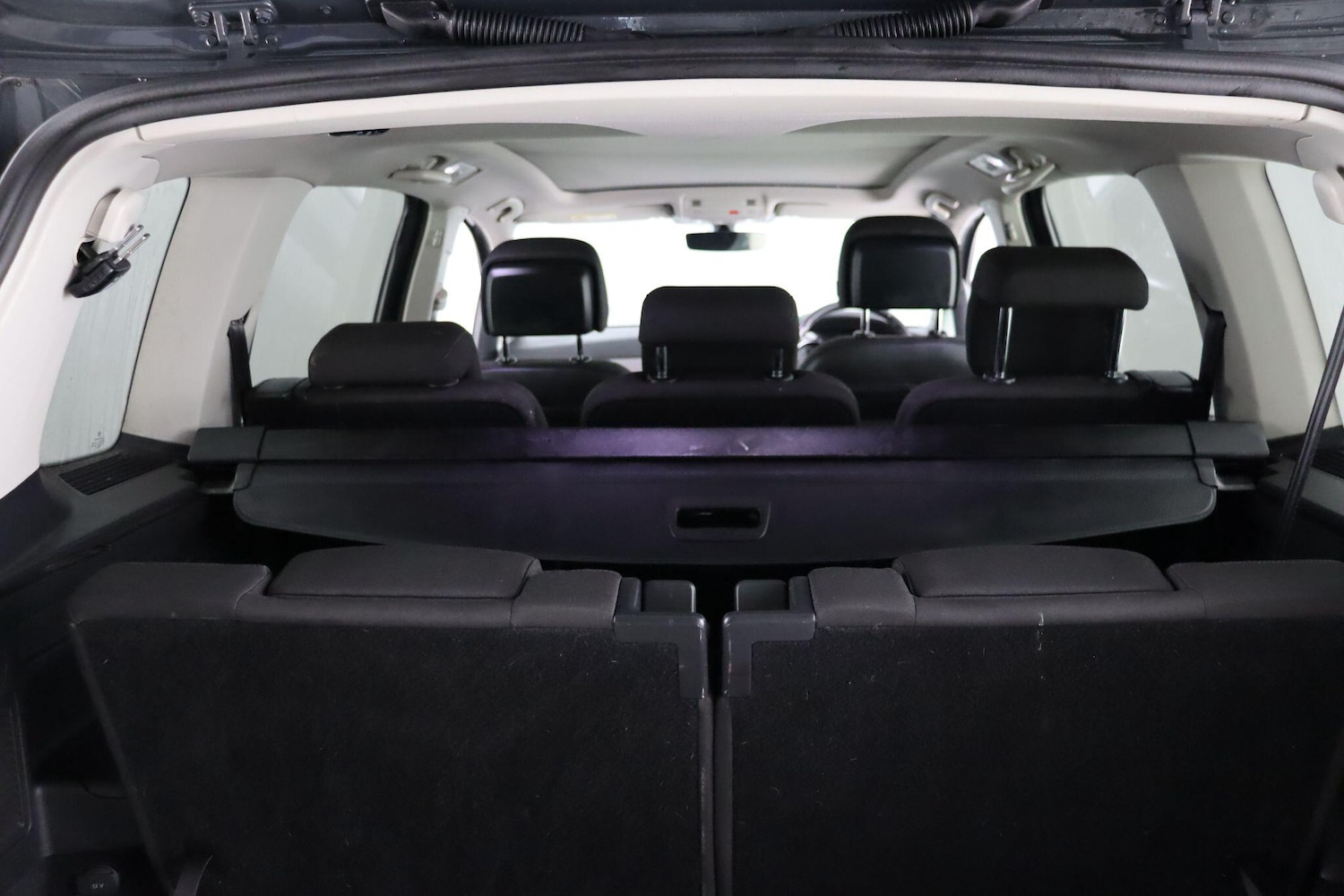 Used Volkswagen Touran 2020 for sale - 76912967: Photo 11