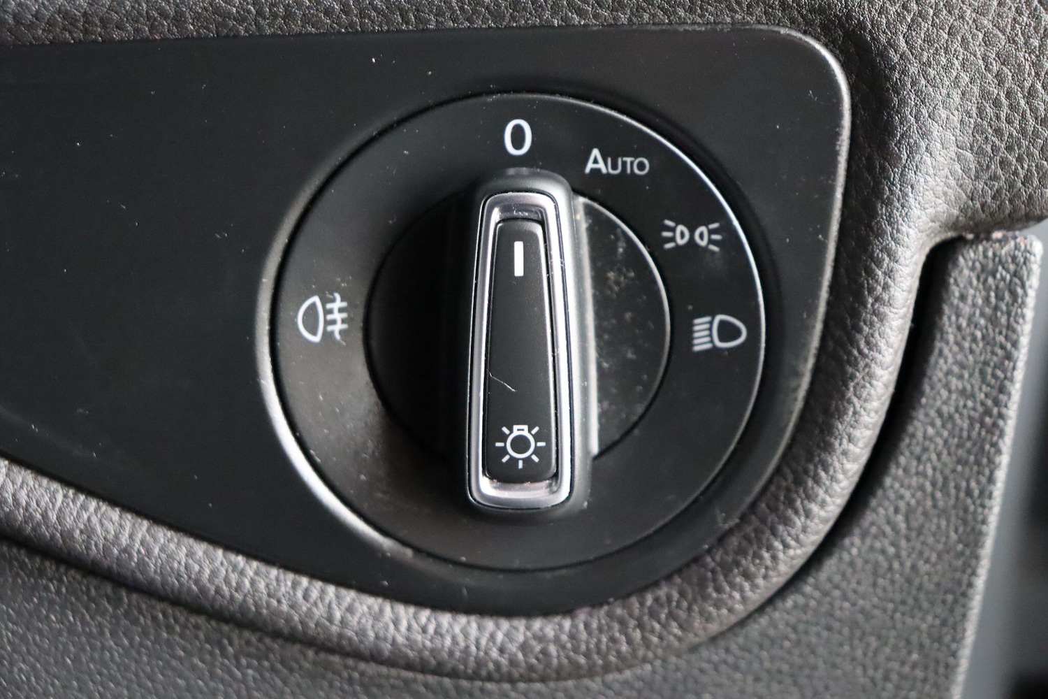 Used Volkswagen Touran 2020 for sale - 76912967: Photo 23